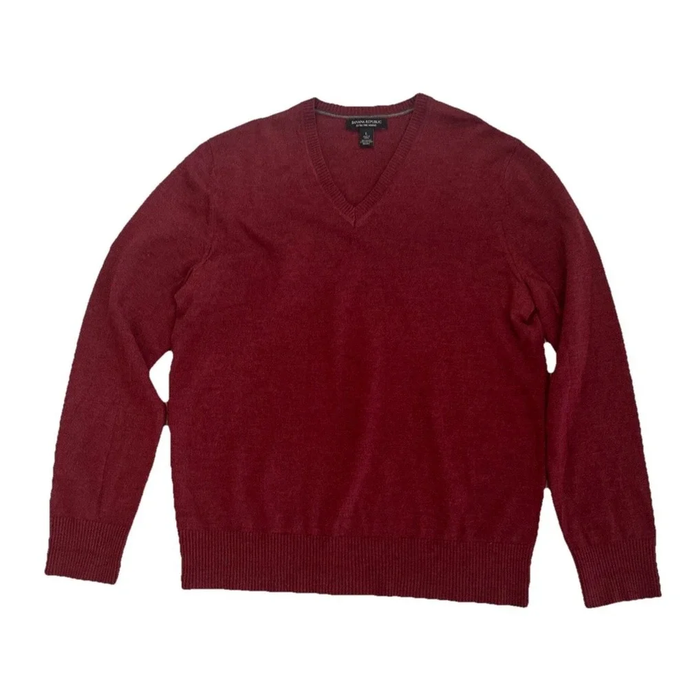 Banana Republic Mens L Burgundy Red Extra Fine Merino Wool V-Neck Knit Sweater
